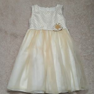Que Hermosa Kid's Dress Size 6